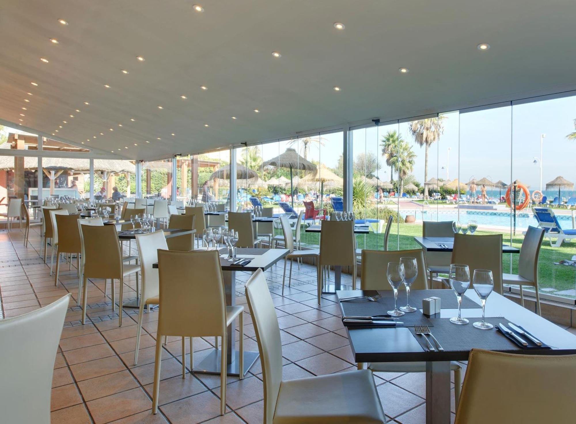 Sol By Melia Malaga Guadalmar — Photos 2